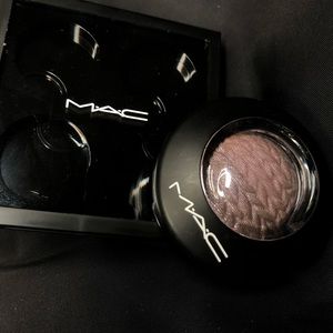 MAC Mineralize Eyeshadow/ Pro Colour X 4 Compact